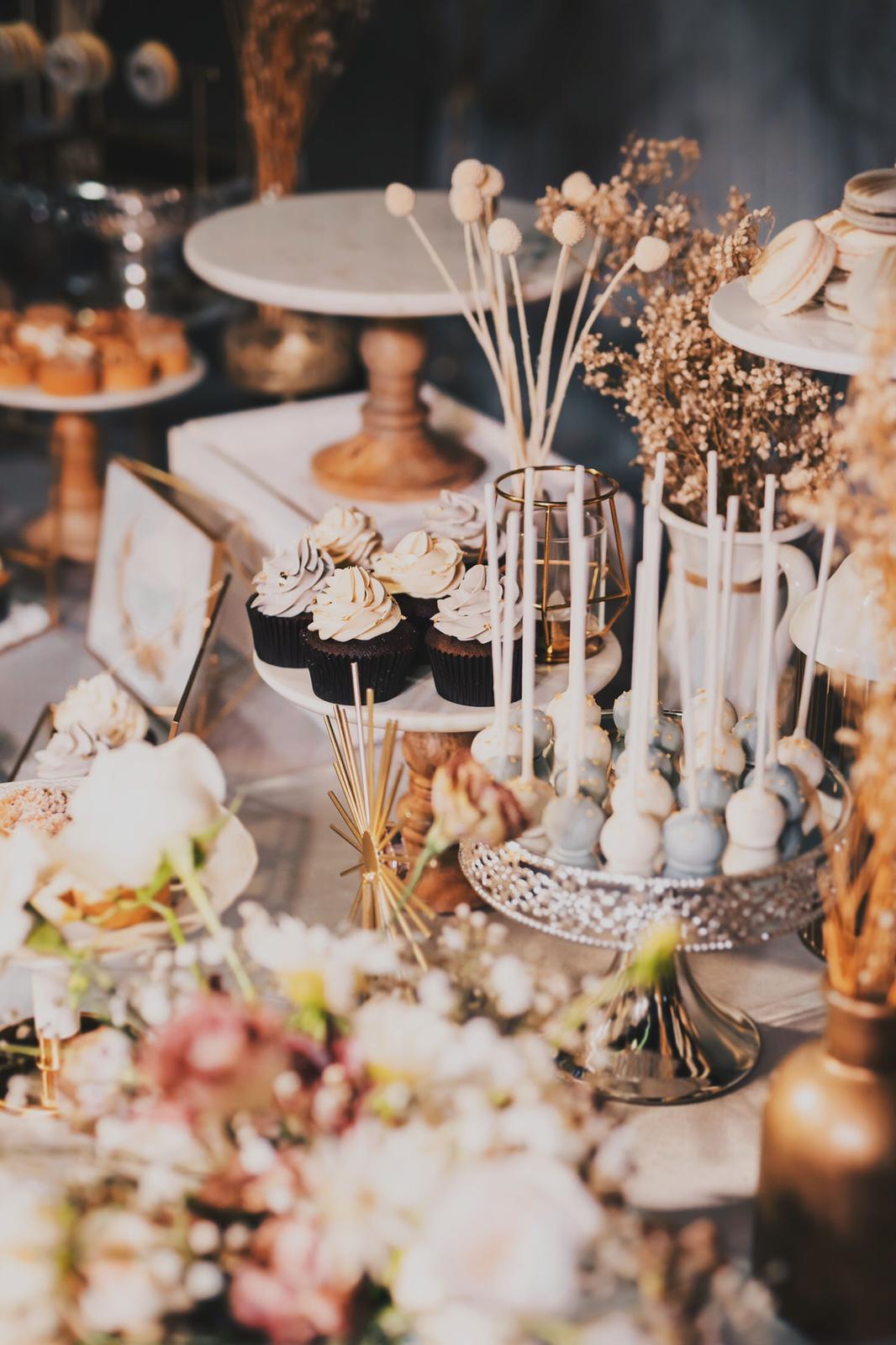  Party Theme